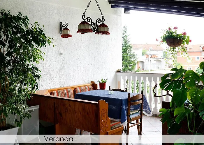 Anica Iles アパート